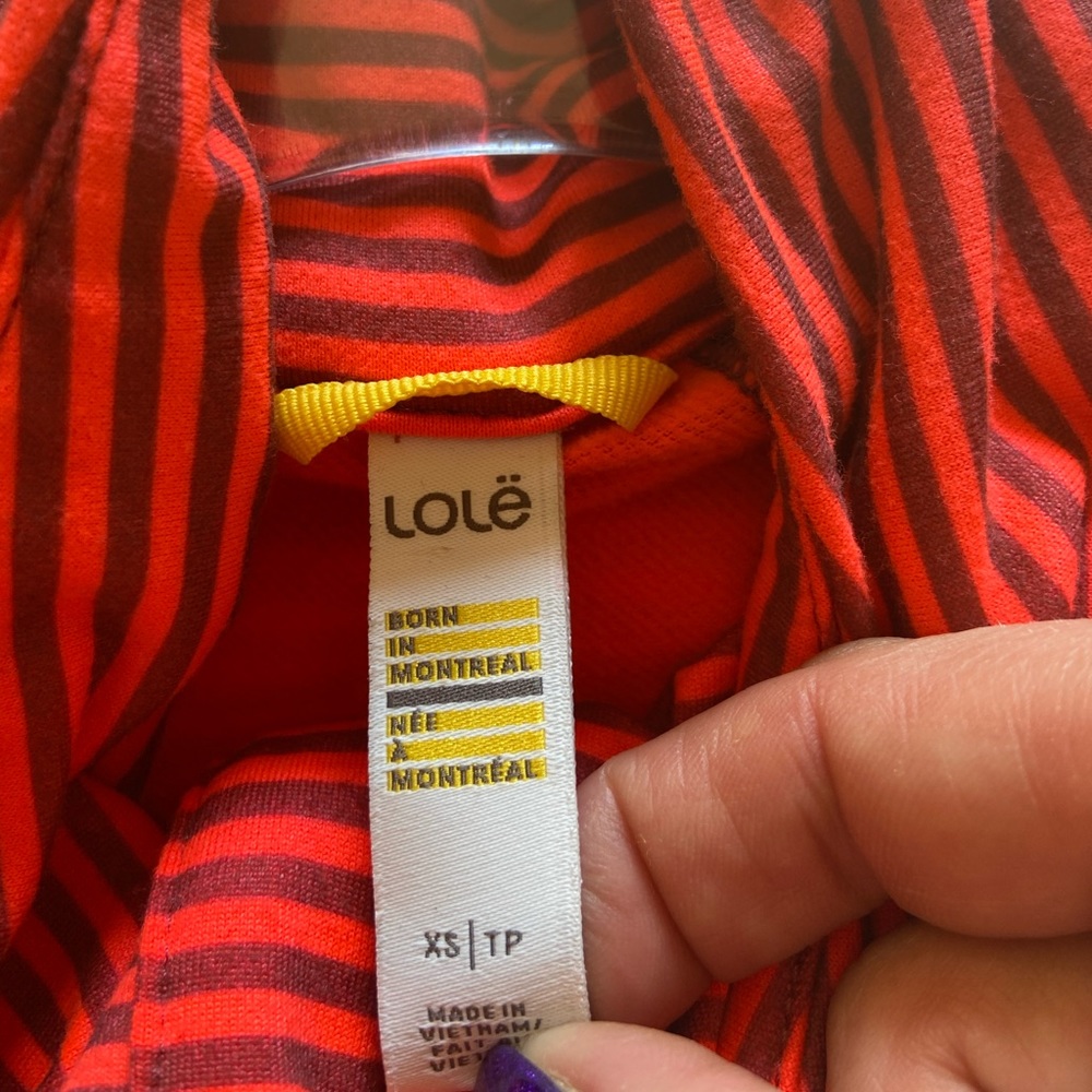 Lolë Full Zip top size XS - Picture 2 of 3